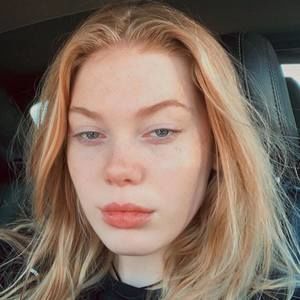 Meet your Posher, Mikaela